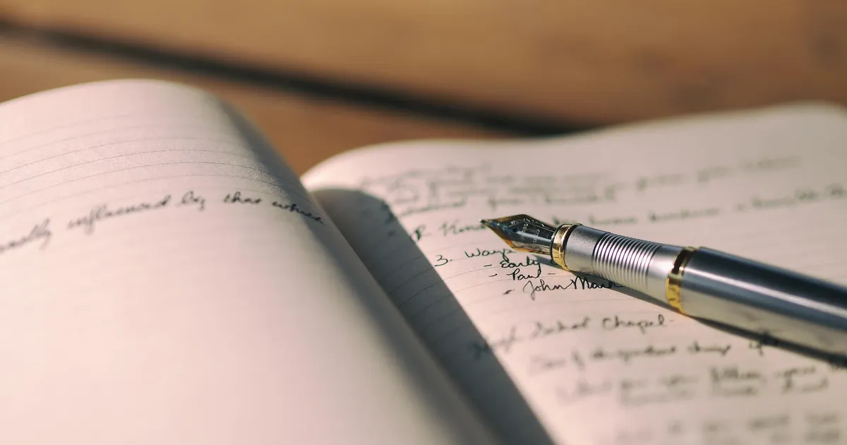 Formal vs Informal English: Choosing the Right Tone